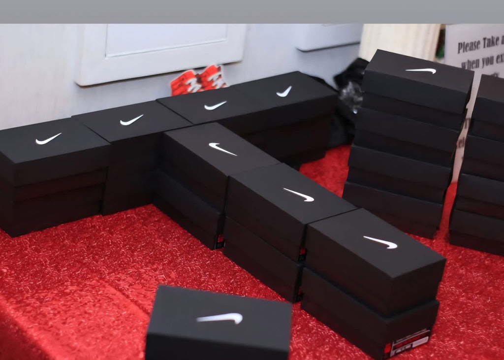 Custom Mini Shoe Box Party Favors with Lids